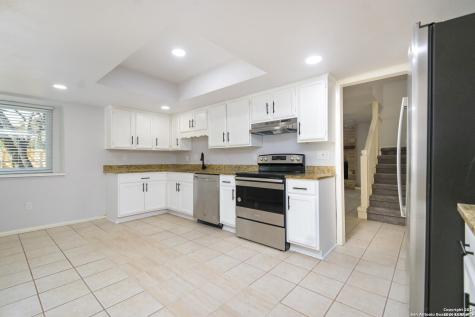 8401 Timber Crest San Antonio TX 78250