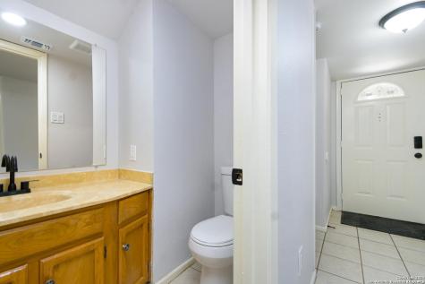 8401 Timber Crest San Antonio TX 78250