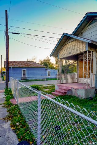 715 S Trinity Street San Antonio TX 78207