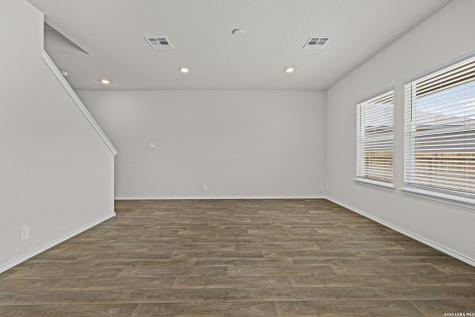 182 Western Gull Drive San Antonio TX 78253