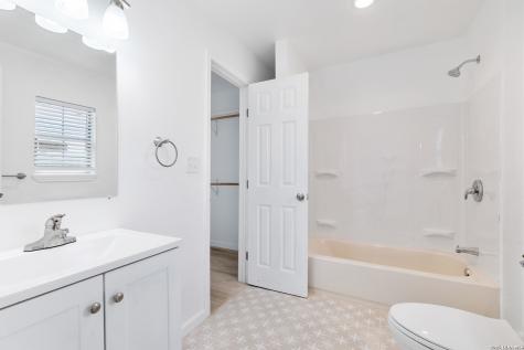 323 Lakeside Lakehills TX 78063