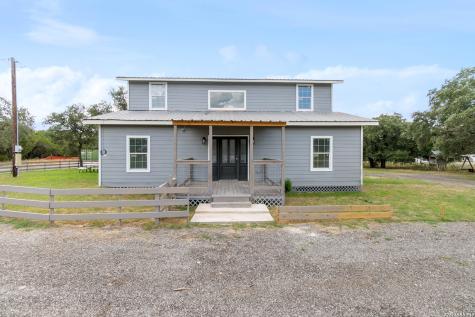 323 Lakeside Lakehills TX 78063