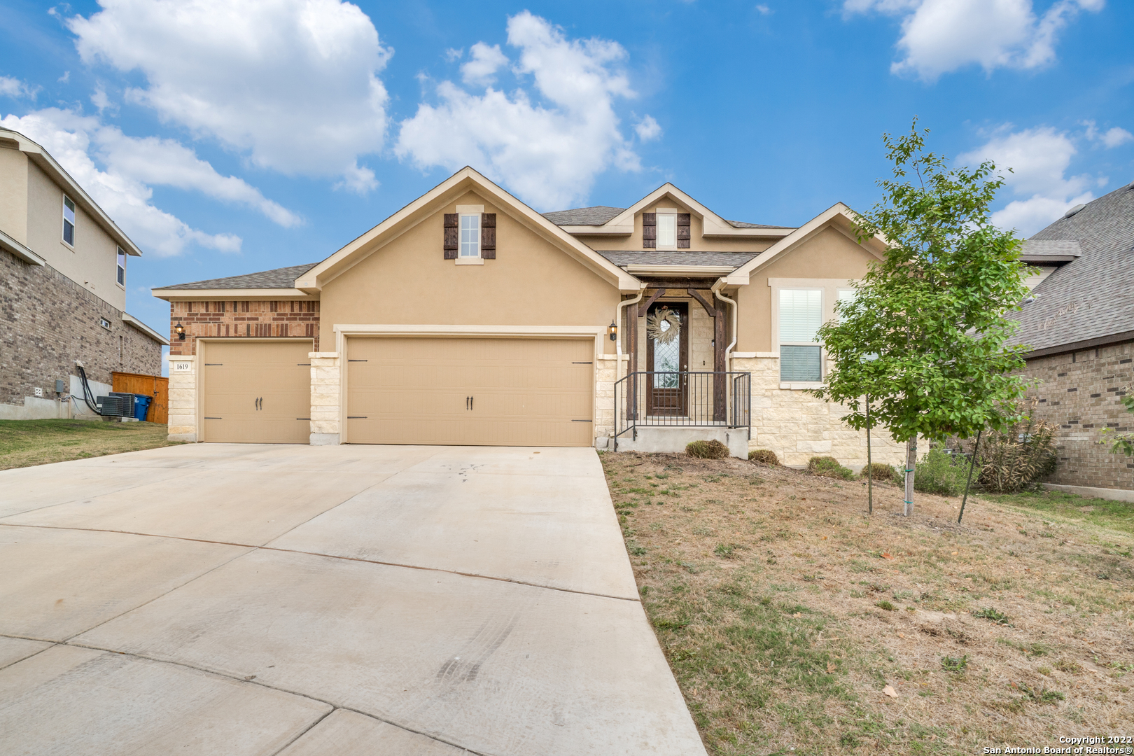 1619 Snowy Owl Drive San Antonio TX 78245