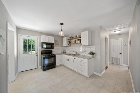 2319 Hiawatha San Antonio TX 78210