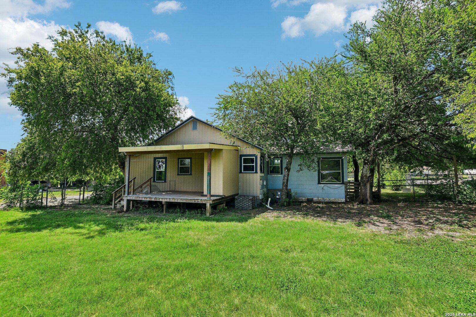 431 W Quill Drive San Antonio TX 78228