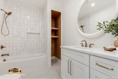 206 Roaring Creek Boerne TX 78006