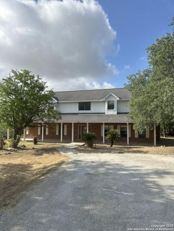 755 County Road 480 Castroville TX 78009