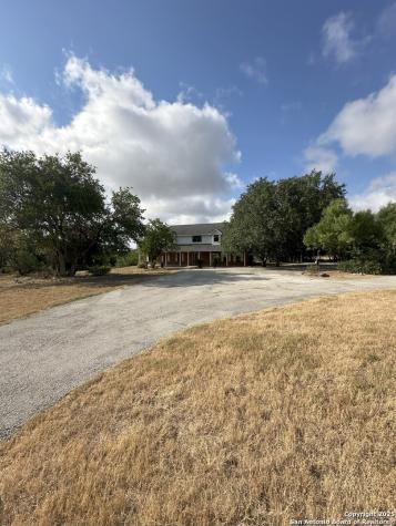 755 County Road 480 Castroville TX 78009
