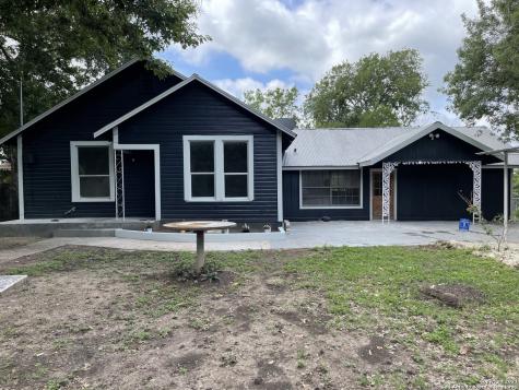 717 Miller Avenue Seguin TX 78155