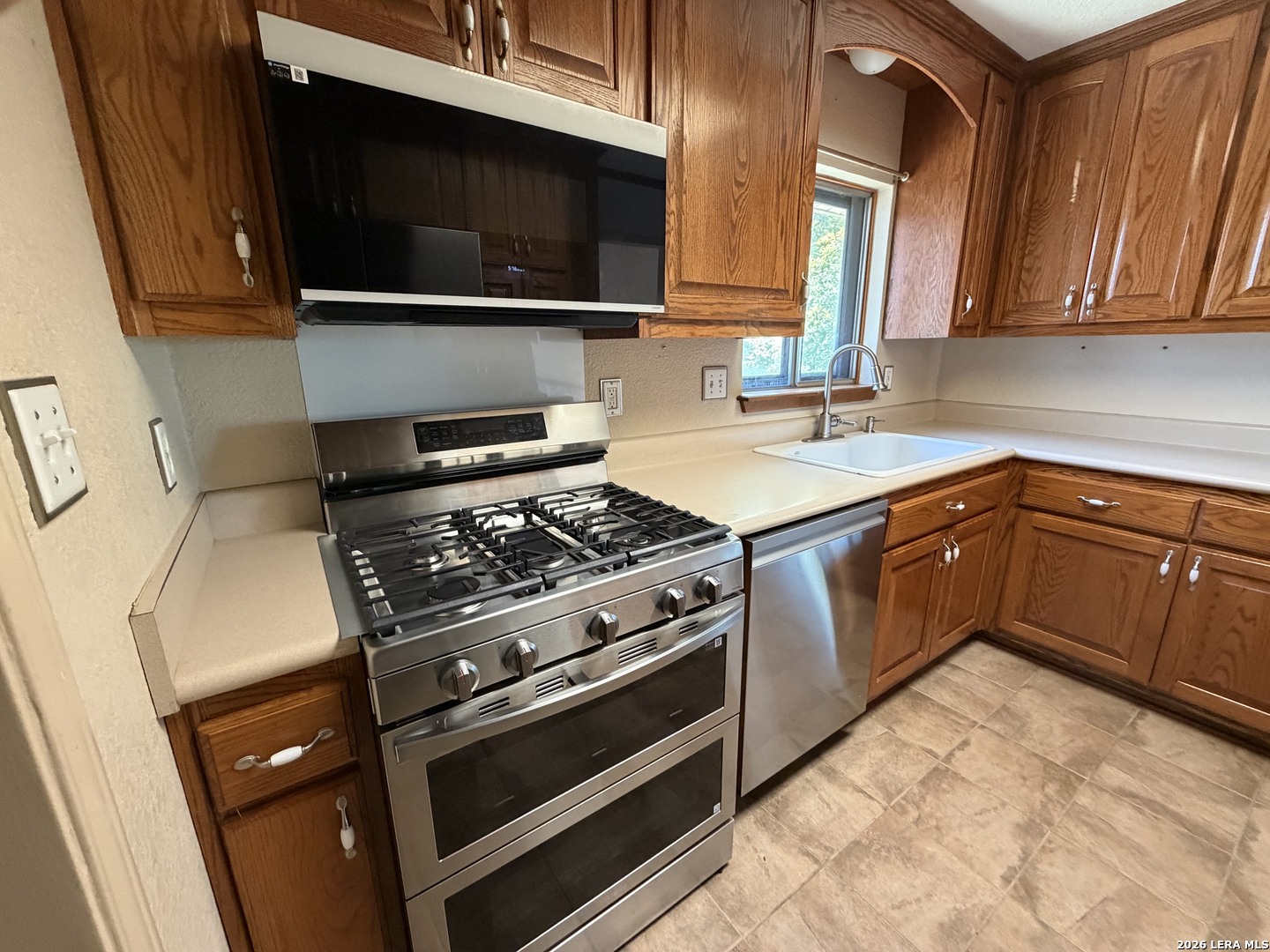 7821 Village Oak Drive Live Oak TX 78233