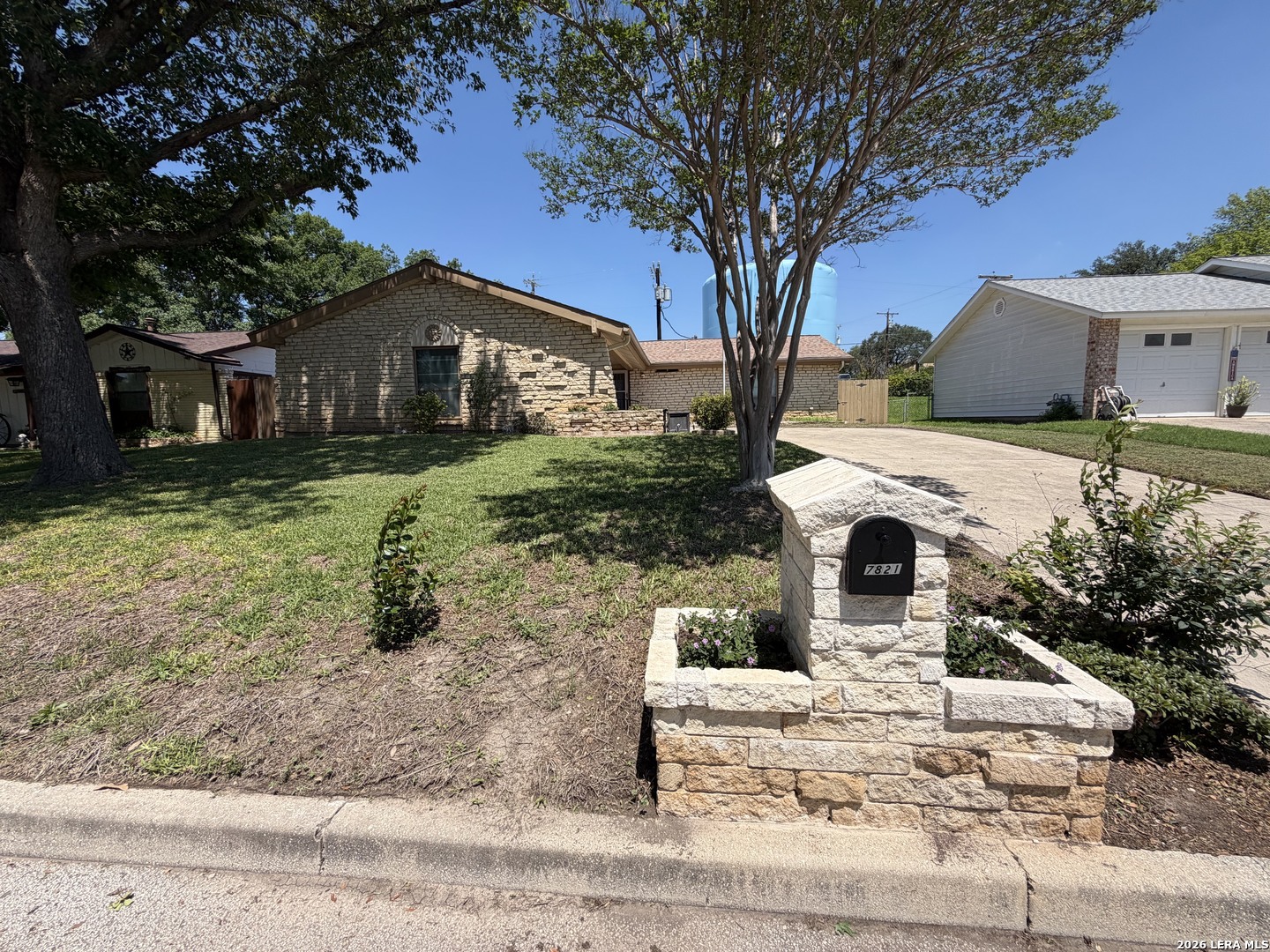 7821 Village Oak Drive Live Oak TX 78233