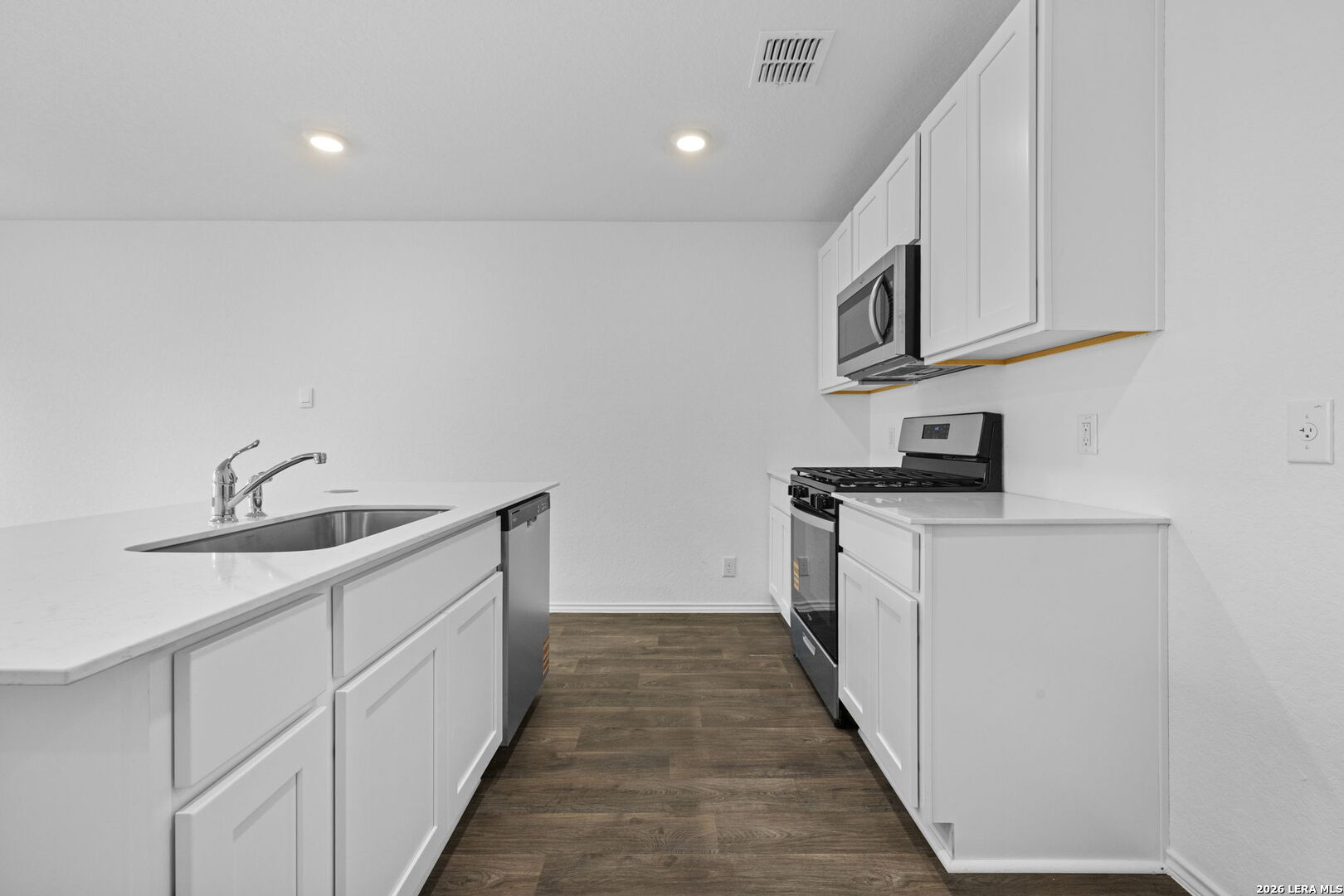 5907 Cinnabar Corner San Antonio TX 78222