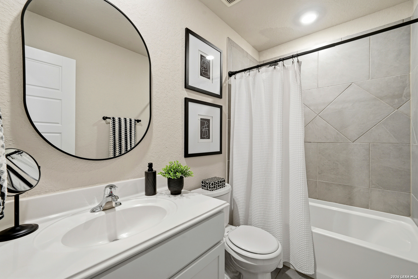 7123 Pioneer Rock San Antonio TX 78253