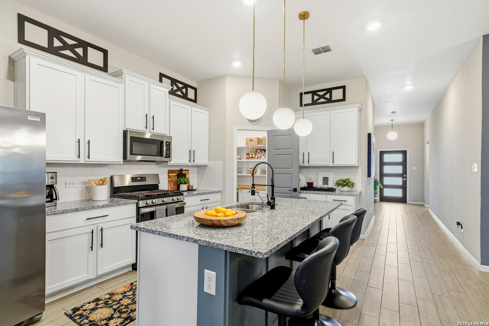7123 Pioneer Rock San Antonio TX 78253