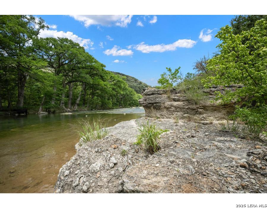 9710 River Road New Braunfels TX 78132