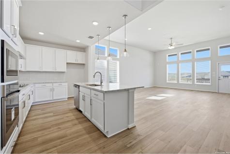 165 Hazel Way Mico TX 78066