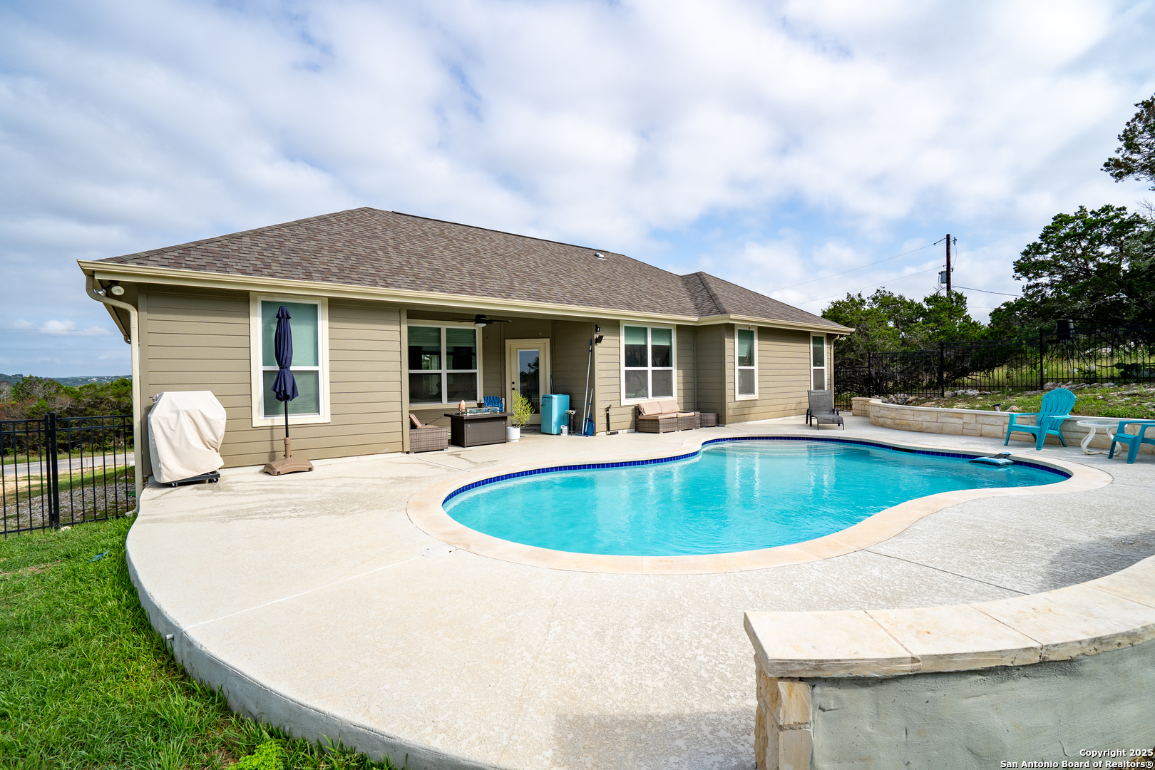 1587 Lakeshore Drive Canyon Lake TX 78133