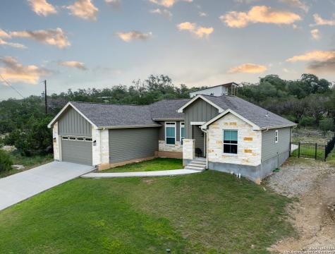 1587 Lakeshore Drive Canyon Lake TX 78133