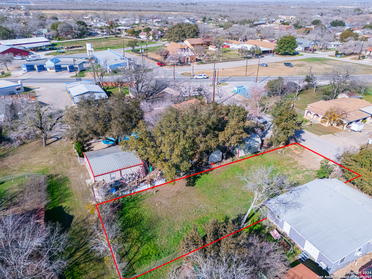 7988 E 5th Street Somerset TX 78069