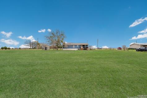 2760 Pioneer Road Marion TX 78124