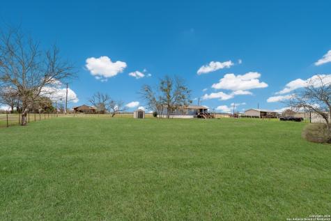 2760 Pioneer Road Marion TX 78124