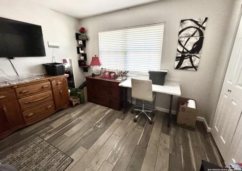 325 Eagle Ridge Floresville TX 78114