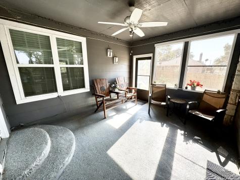 325 Eagle Ridge Floresville TX 78114