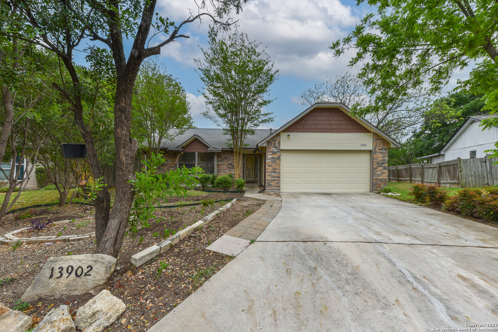 13902 Hohmann Court San Antonio TX 78249