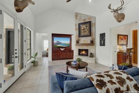 337 Lone Creek Circle New Braunfels TX 78132