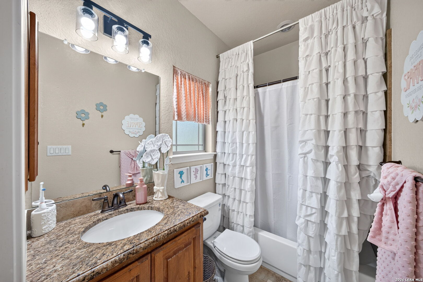 1027 County Road 367 Hondo TX 78861
