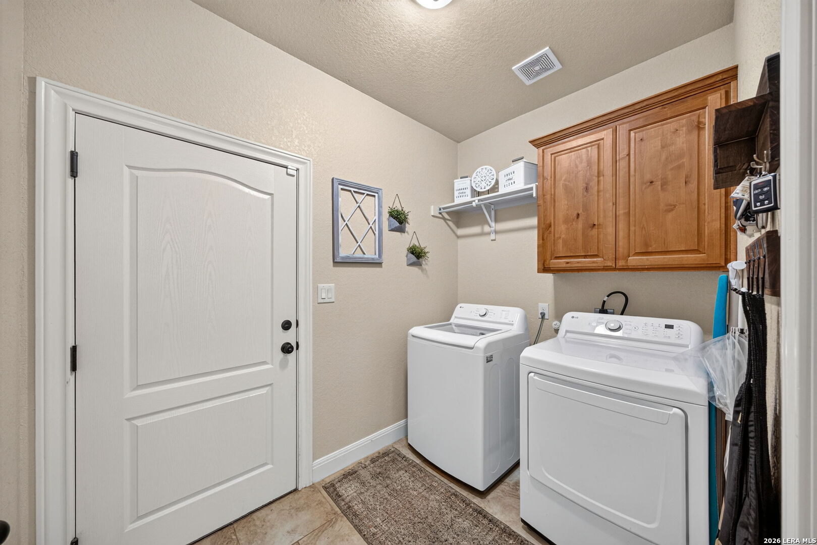 1027 County Road 367 Hondo TX 78861