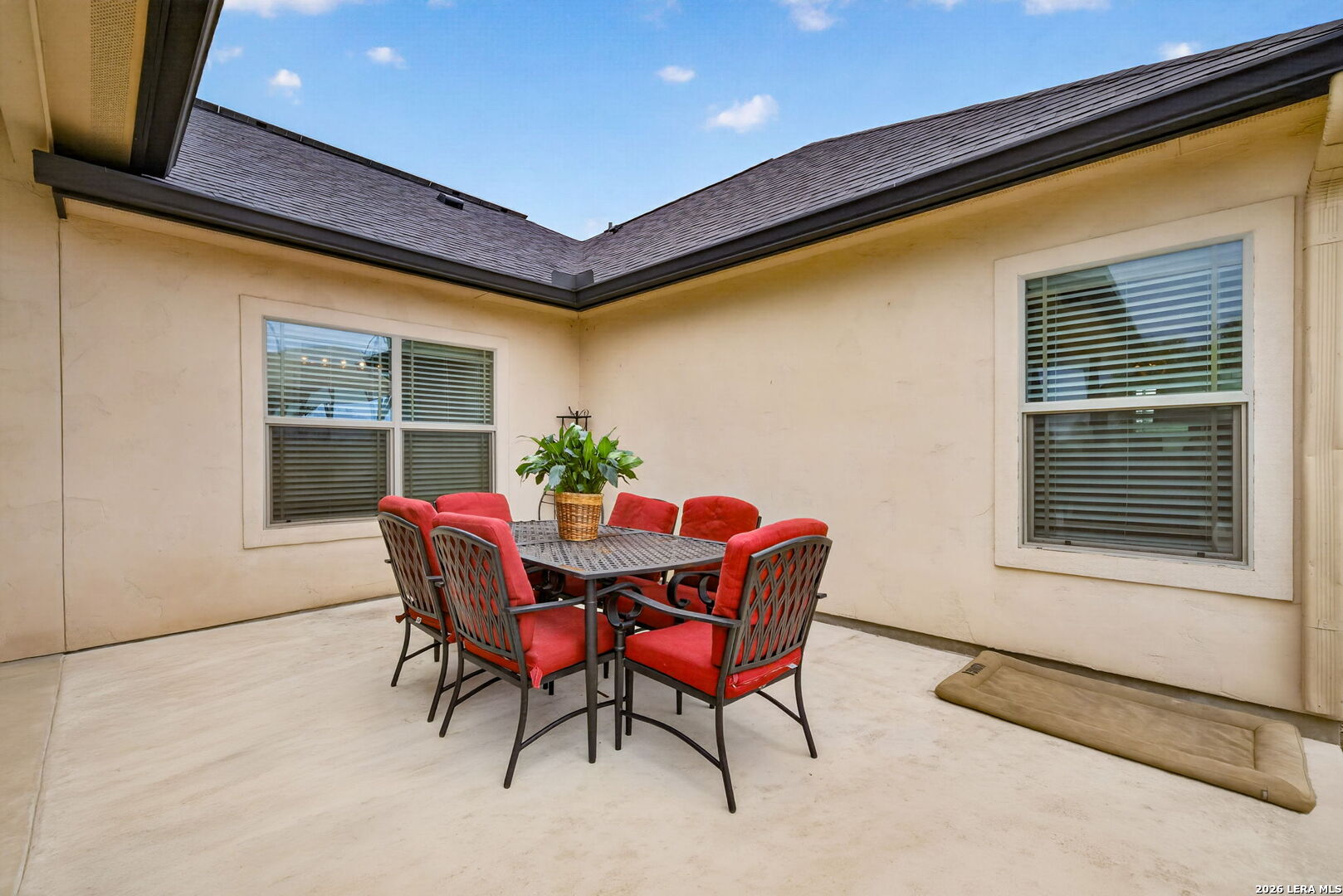1027 County Road 367 Hondo TX 78861