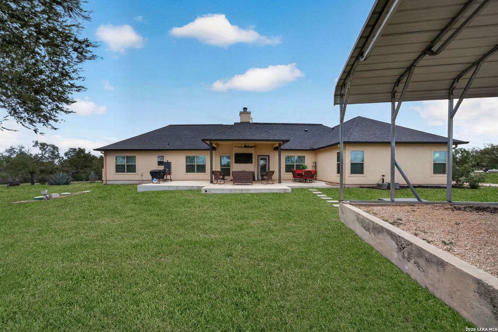 1027 County Road 367 Hondo TX 78861