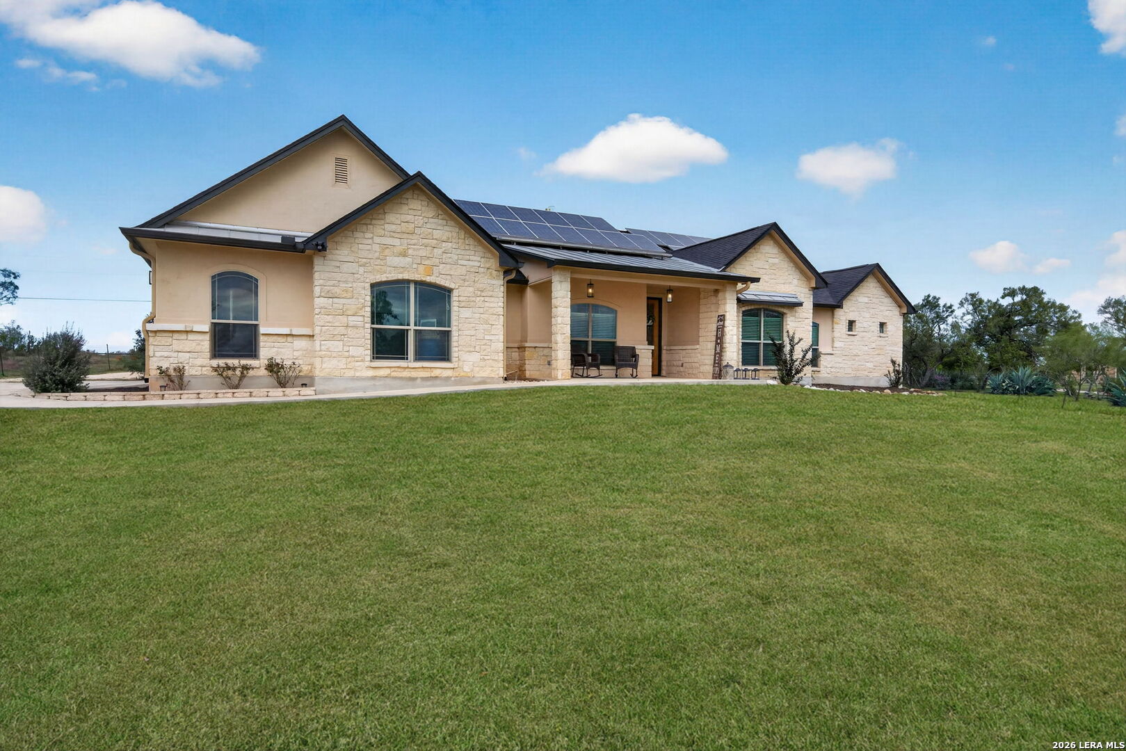 1027 County Road 367 Hondo TX 78861