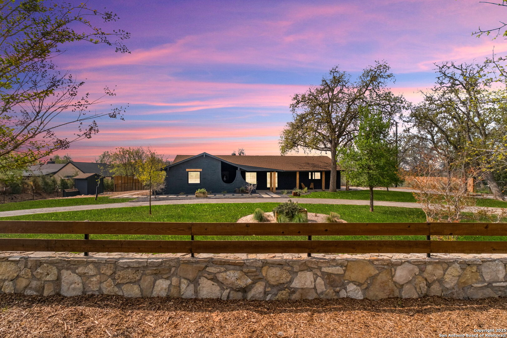 1016 Sparkman Drive Boerne TX 78006