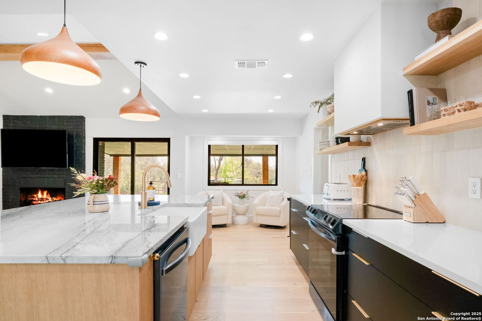 1016 Sparkman Drive Boerne TX 78006