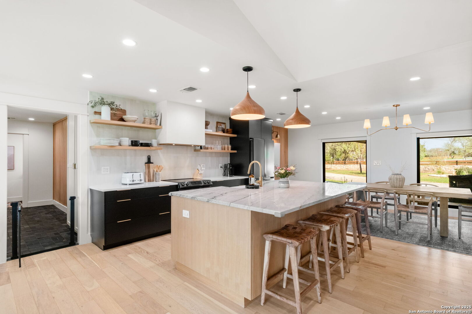 1016 Sparkman Drive Boerne TX 78006