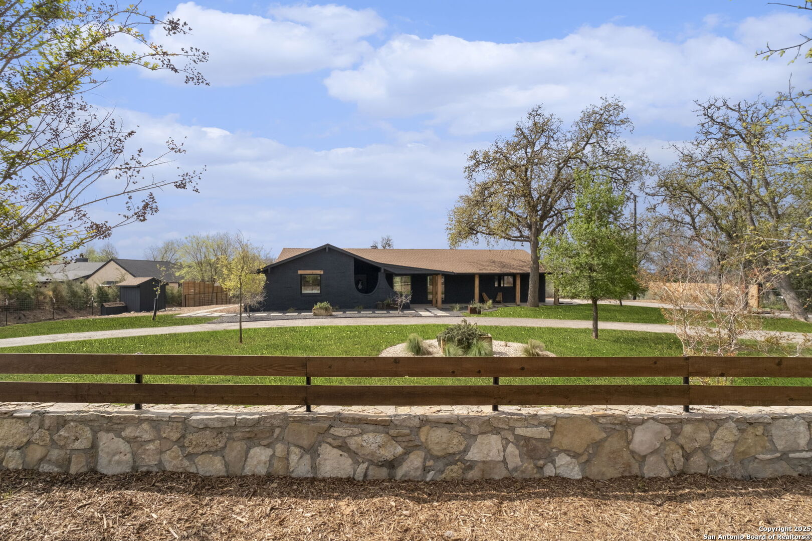 1016 Sparkman Drive Boerne TX 78006