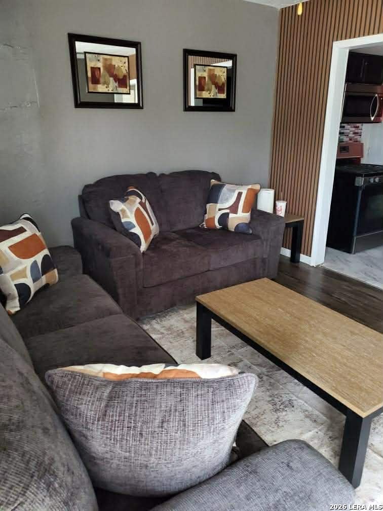 2343 Burnet San Antonio TX 78202