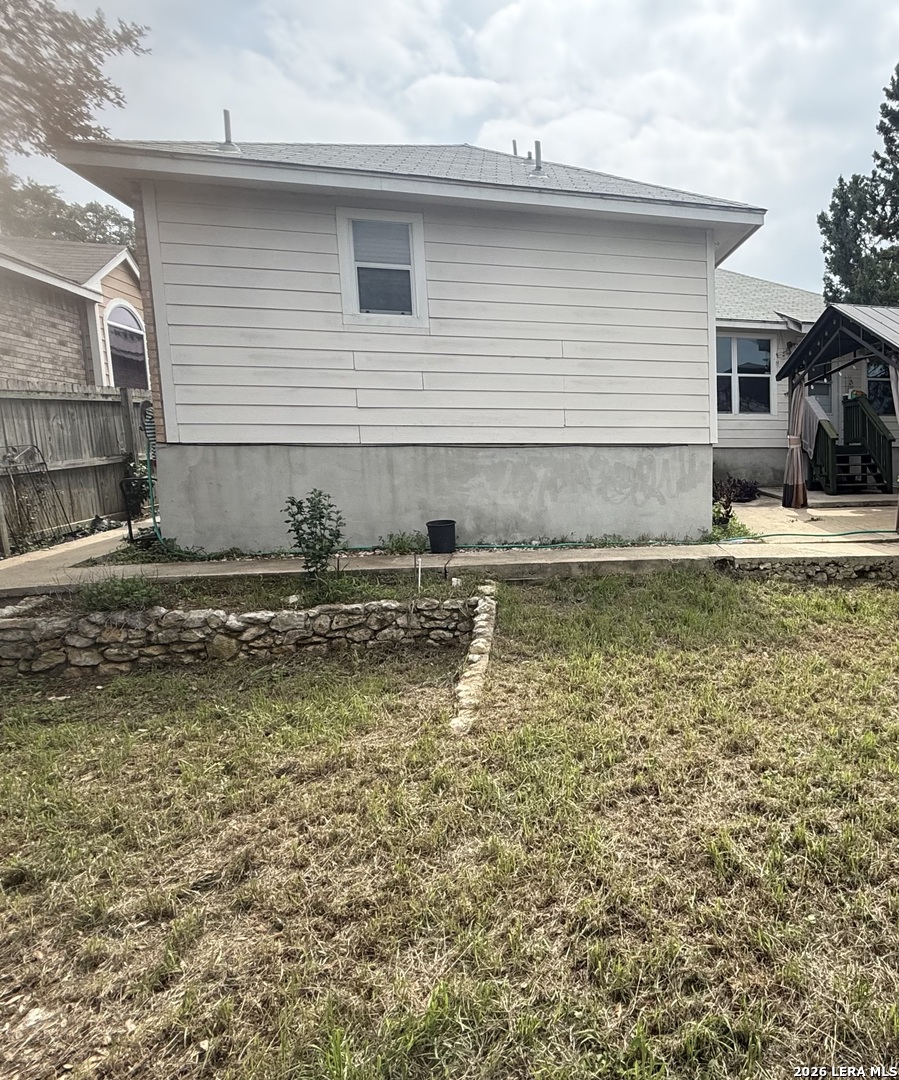 7142 Coral Springs San Antonio TX 78250