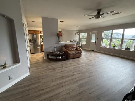7142 Coral Springs San Antonio TX 78250