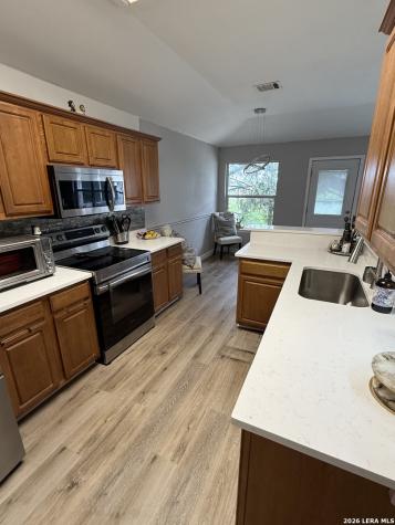 7142 Coral Springs San Antonio TX 78250