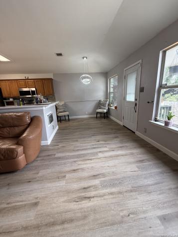 7142 Coral Springs San Antonio TX 78250