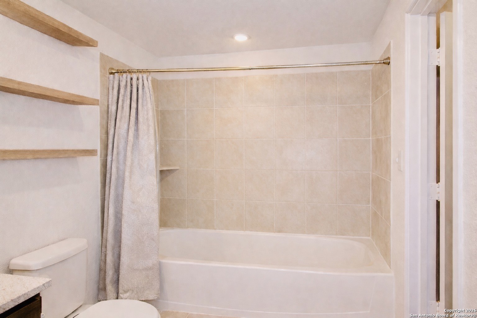 7427 Equinox Corner San Antonio TX 78252