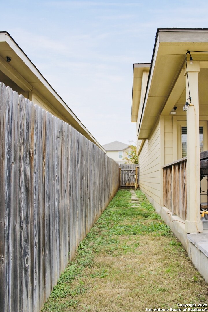 7427 Equinox Corner San Antonio TX 78252
