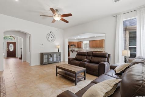 510 Senna Trail San Antonio TX 78256