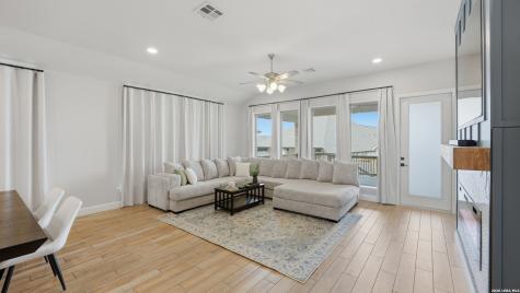 1838 Luna New Braunfels TX 78132