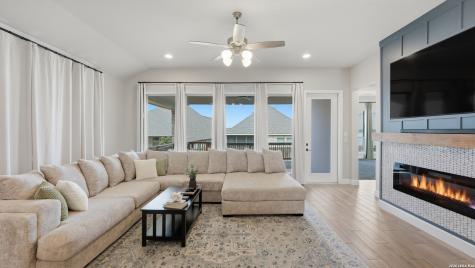 1838 Luna New Braunfels TX 78132