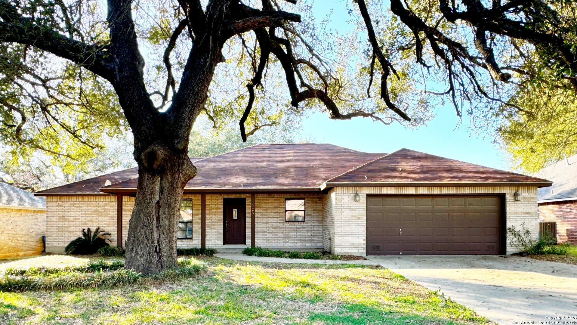 223 Bunker Hill Pleasanton TX 78064