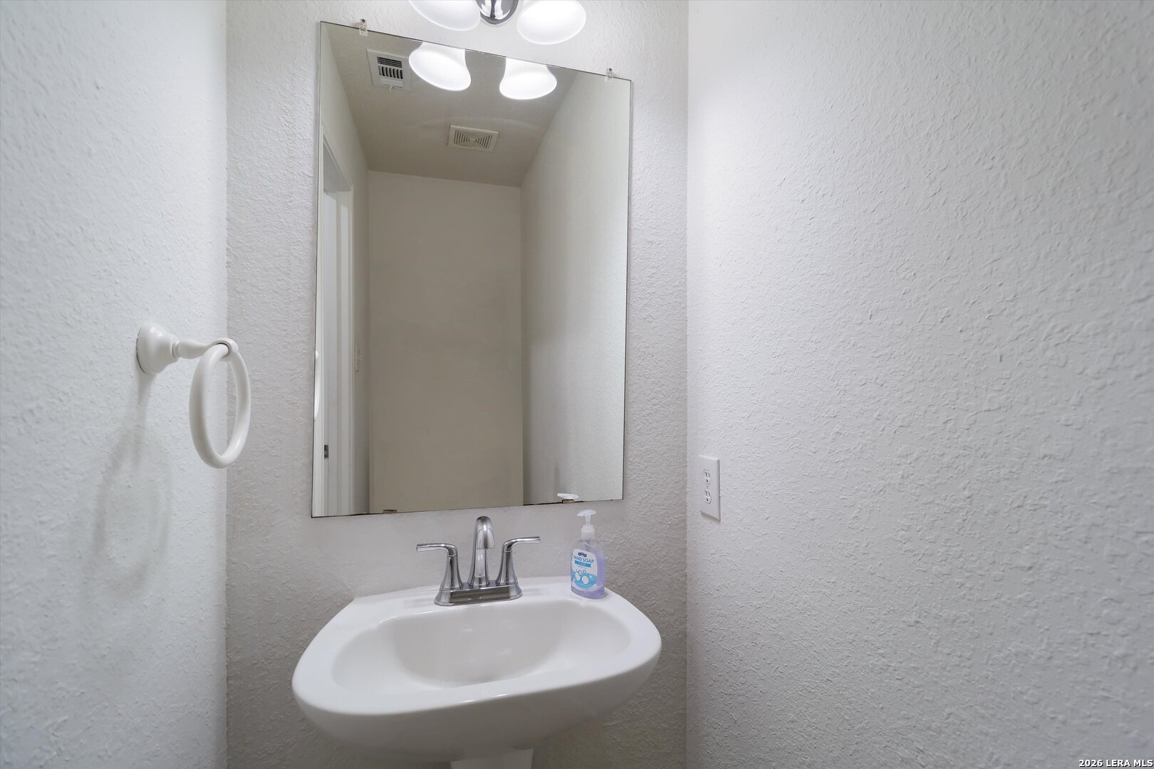 7827 Oakdale Park San Antonio TX 78254